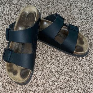 Black Birkenstock’s